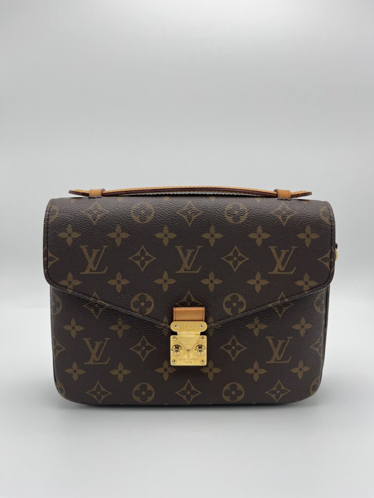 Pochette Metis Louis Vuitton monogram.